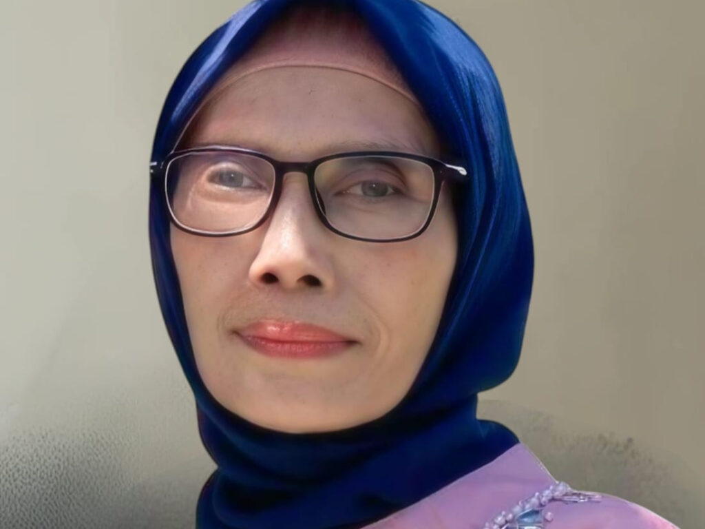 Die indonesische Tierschützerin Rita